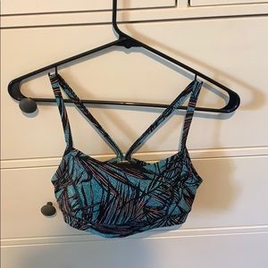Lululemon rise and run bra